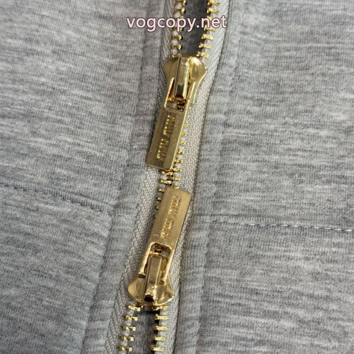 miumiu焼花アルファベットクラシックフードコート_0_1