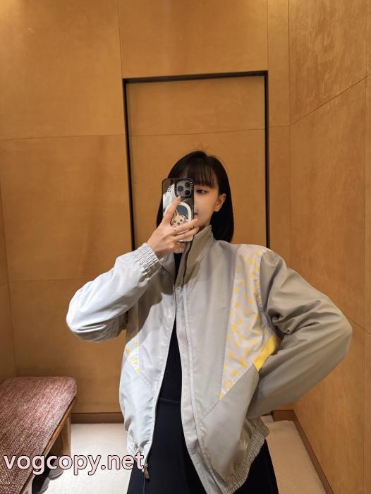 偽 ブランドジャケット早い者勝ち 知的セクシースタイル 今年度最新限定LOUIS VUITTON_0_2