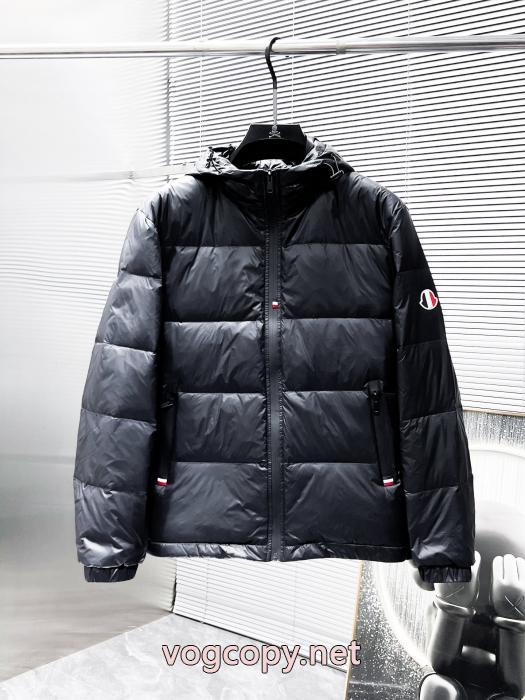 ブランド コピー 優良店MONCLER重宝するアイテム 人気セール定番 抜群な通気性ダウンジャケット_0_2