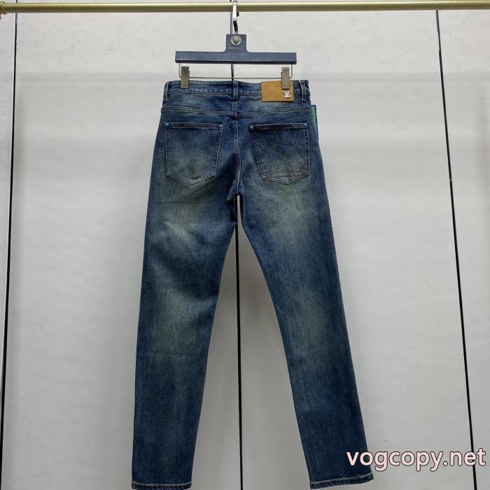 ジーンズブランド コピー 優良店豊富な色揃え 数量限定販売 時間は有限セールLOUIS VUITTON_0_1