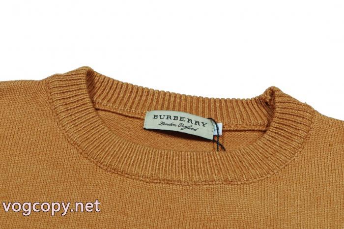 今流行 愛用者が続出中 高級感ある大人のBURBERRYスーパー コピー 通販セーター_0_0