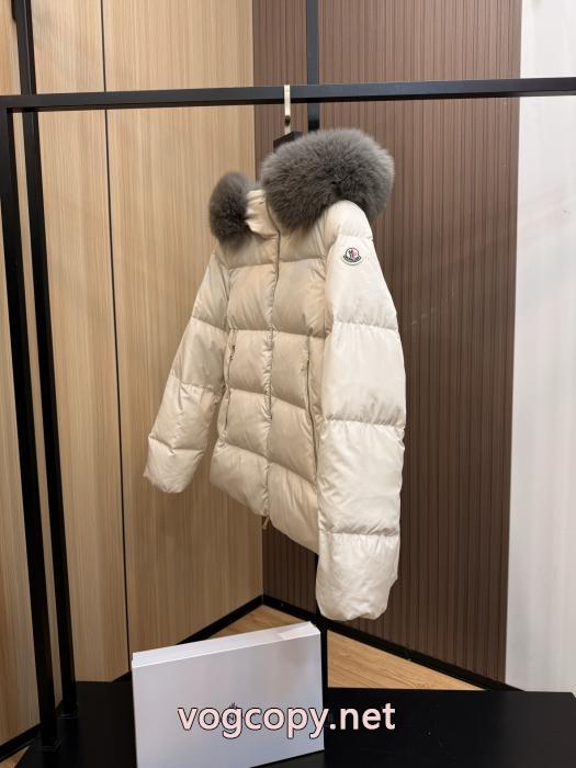 MONCLERブランド 偽物 激安数量限定 超激安アイテム 定番の魅力ダウンジャケット_0_4