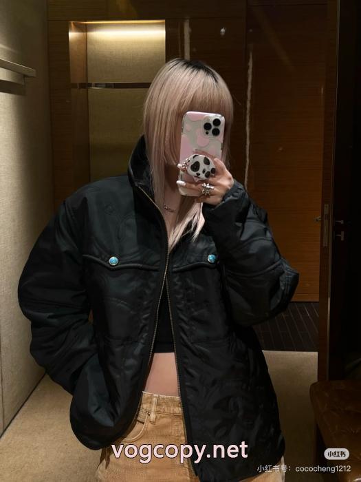 上品シックなお品 完売間近 世界中で爆発的人気綿入れの服LOUIS VUITTON激安 通販 ブランド_0_3