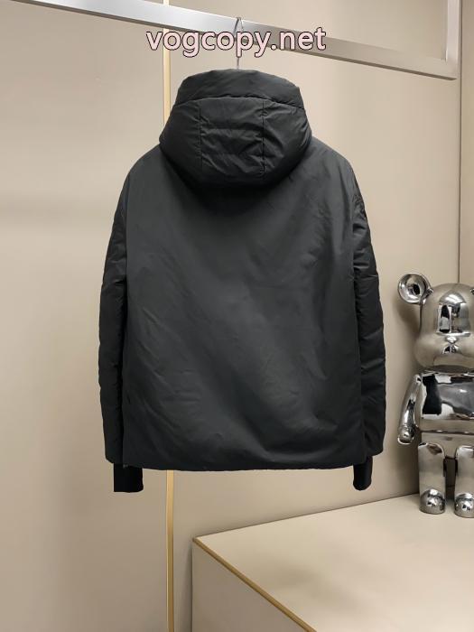 MONCLERコピー 通販ダウンジャケットSALEお得にGET 綺麗！海外セレブ風! 限定デザイン大人気完売前に_0_4