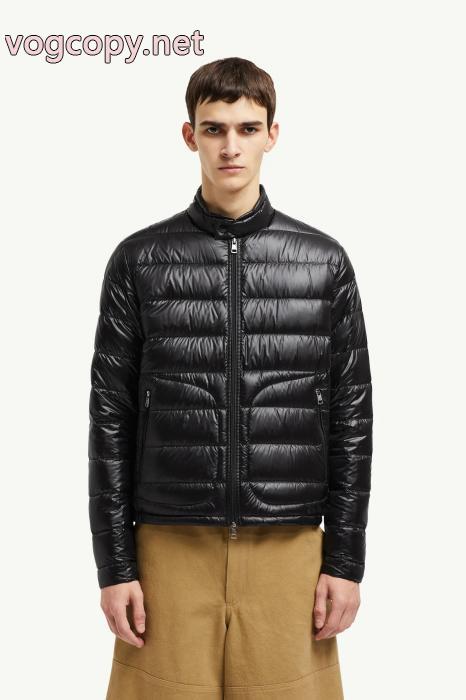 ダウンジャケット今流行 今年発売 お洒落暖かMONCLERコピー 通販_0_3