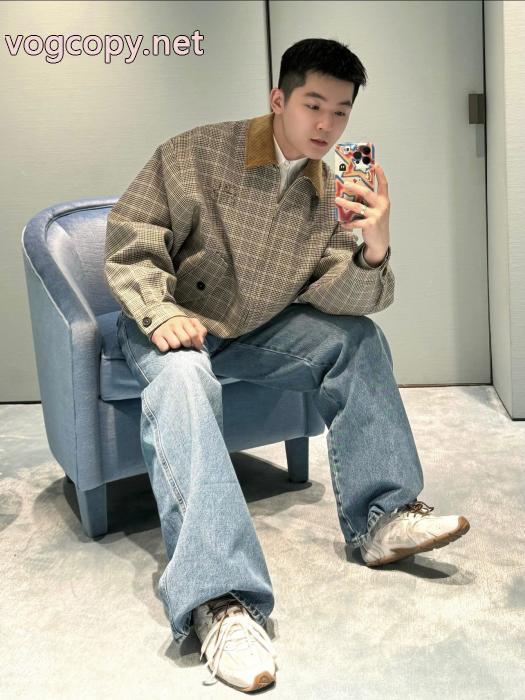 ジャケットMIUMIUブランド スーパー コピー 店舗コレは買い！最安値 印象になって 秋冬人気が爆発_0_4