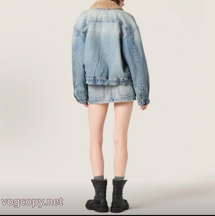 スーパー コピー冬季超人気アイテム ファッションな一品 新作入荷品質保証コートMIUMIU_0_2