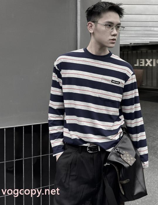 スーパー コピー ブランドMIUMIU長袖Tシャツ人気急上昇 全国無料限定セール 定番品質保証_0_4