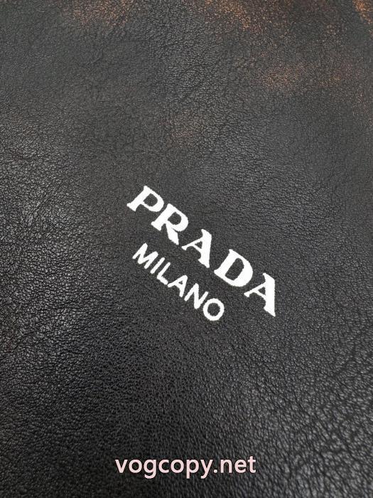 スーパー コピー ブランド 専門PRADA著名人愛用 復古風 在庫確保済ジャケット_0_1