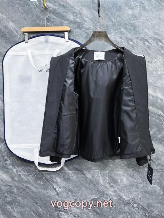 大注目 即発送OK 手持ち在庫あり海外セレブ愛用MONCLERジャケット偽物 ブランド 販売_0_4