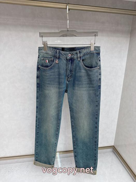 MONCLERカワイイ雰囲気 すぐにお届け 着回し力抜群のシンプル激安 通販 専門ジーンズ_0_0