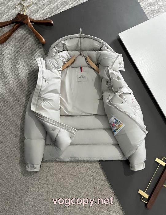 ダウンジャケット少量入荷☆限定モデル 新シーズン 即納希少MONCLERブランド フェイク_0_1