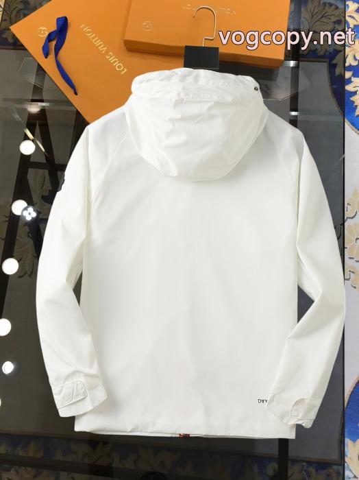 コピー ブランドオシャレ 話題人気商品 季節感をプラス人気商品ジャケットMONCLER_0_2