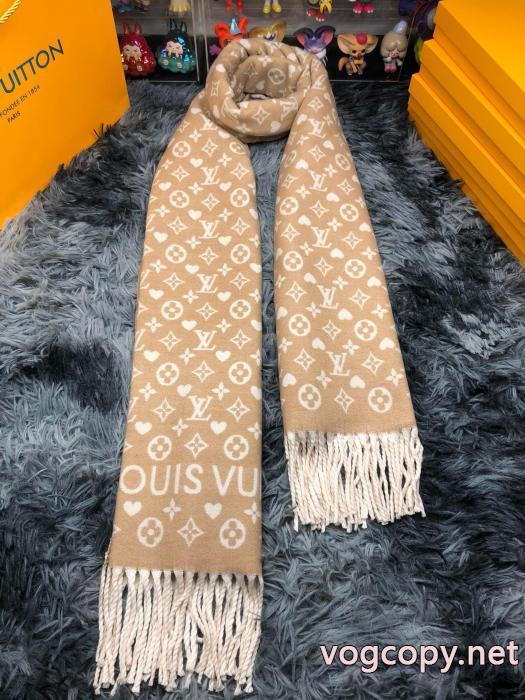 通販限定商品 秋冬話題アイテム 世の流行に左右されないデザインLOUIS VUITTONスーパー コピー 通販 優良マフラー_0_4