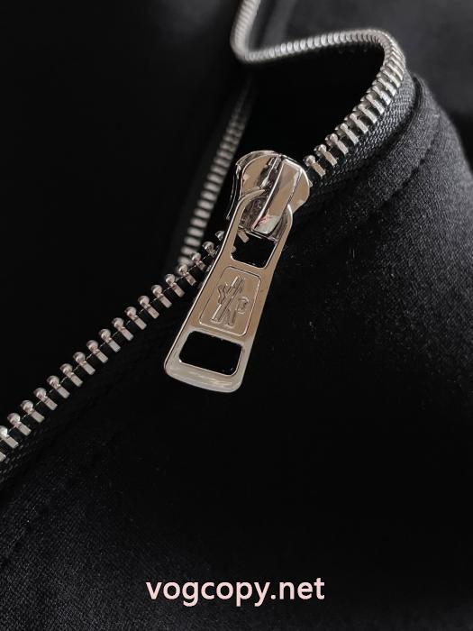 MONCLERファッション感満載！ 個性派  最前線に注目セット通販 ブランド_0_4