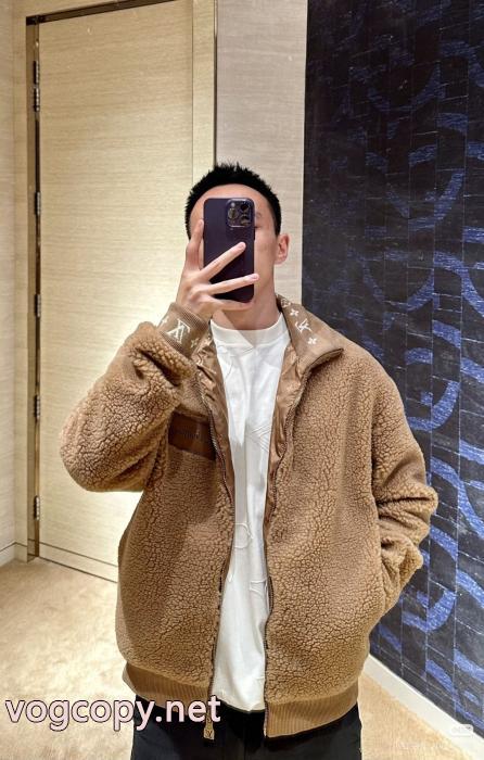 激安 通販 専門店ルイ ヴィトン綿入れのコート洗練されたスタイル 新作入荷正規品 高級感 超安値_0_1