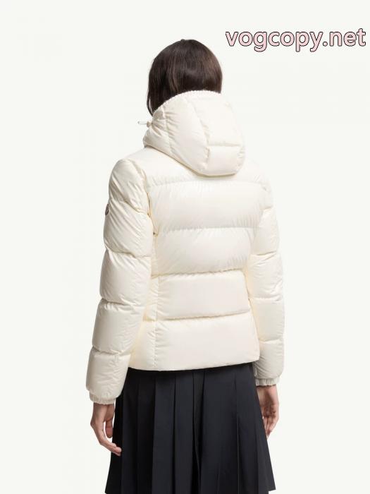 ダウンジャケット偽 ブランド最新作 お洒落 大人シンプルなMONCLER_0_5