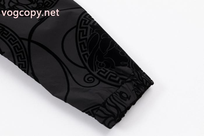 お得新品 全国無料新品 注目作品VERSACE偽 ブランドジャケット_0_4
