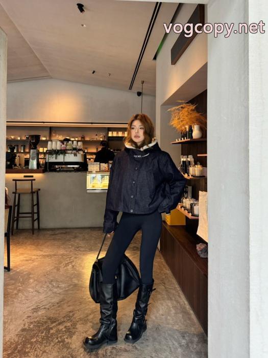 雑誌掲載最新作 毎年大人気商品 長く愛用できるコートLOEWE偽 ブランド 販売_0_2