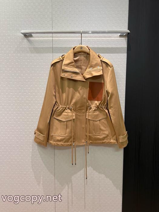 高評価の人気品  上品カジュアルな雰囲気に 多色使いが魅力のブランド 品 スーパー コピージャケットLOEWE_0_0