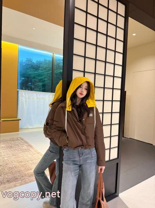 ベストセラー 話題の商品 新作入荷品質保証MIUMIUブランド 偽物 通販ダウンジャケット_0_2