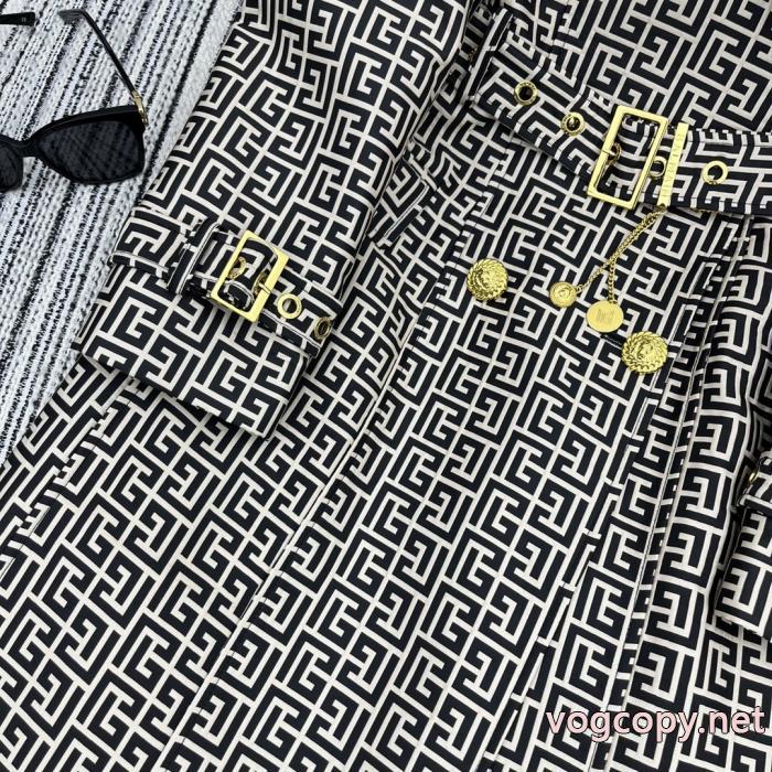 ブランド スーパー コピー 優良店今季爆発的な人気定番商品 特価高品質 25流行りコートフェンディ_0_1