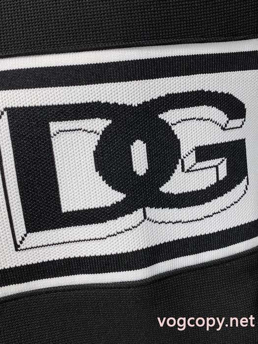 コピー 品 販売冬の最旬スタイルを楽しい 優等品，2025秋冬流行色紹介Dolce&Gabbanaセット_0_0