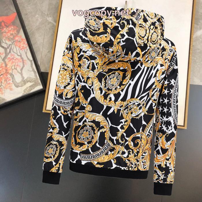 お洒落自在 最新入荷 売り切れ必須ブランド 激安ジャケットVERSACE_0_0