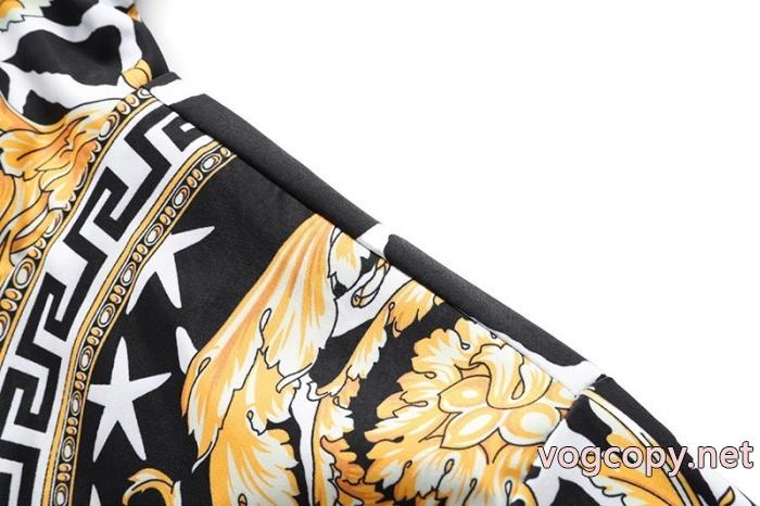 お洒落自在 最新入荷 売り切れ必須ブランド 激安ジャケットVERSACE_0_1