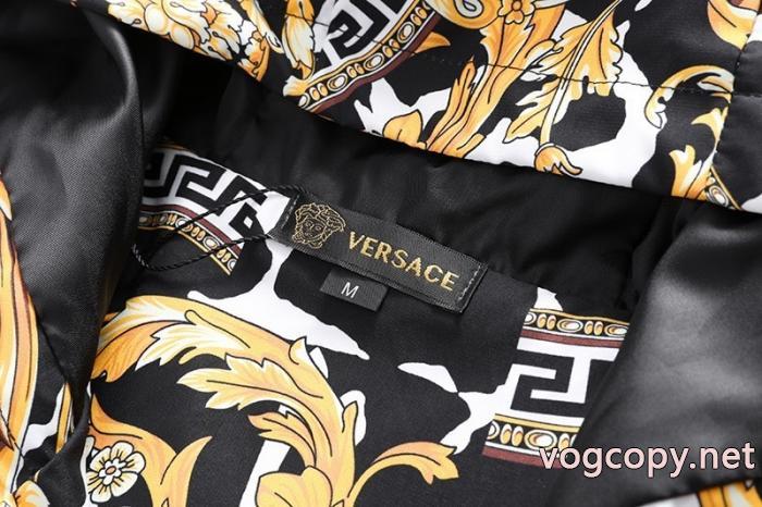 お洒落自在 最新入荷 売り切れ必須ブランド 激安ジャケットVERSACE_0_3