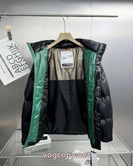 超人気 超高機能 2025年人気満々のブランドダウンジャケットMONCLERブランド 品 スーパー コピー_0_5