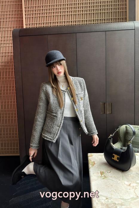 CELINEスーパー コピー 安心冬秋物先行発売  入荷予定 履き心地良いコート_0_2
