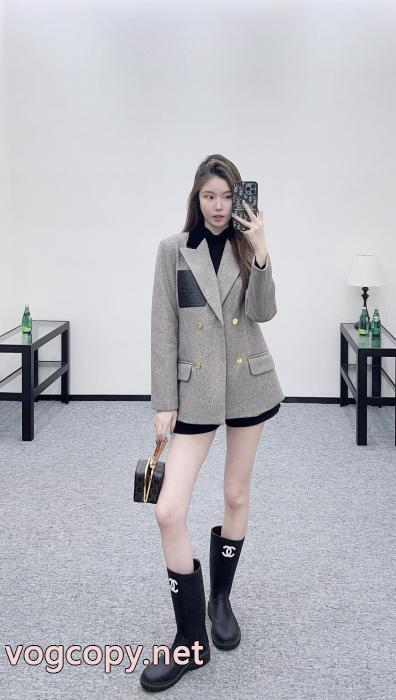 LOEWEコート2025年秋冬新作 最新大人気 期待に応えるように登場偽 ブランド サイト_0_3