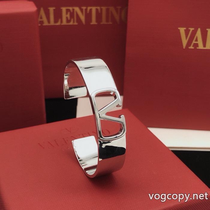 ブレスレットコピー ブランド 販売無造作 少量入荷☆限定モデル 無敵アイテムVALENTINO_0_0