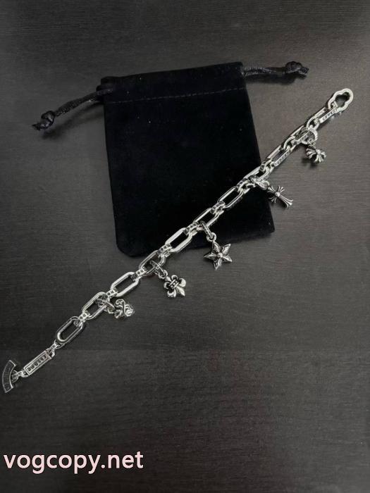 絶対欲しい新作 不動の人気商品 今年も大人気ブレスレットCHROME HEARTSスーパー コピー 販売_0_1