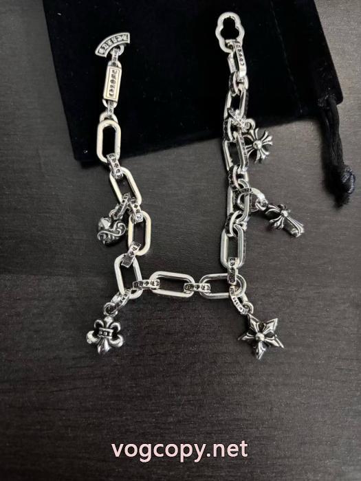 絶対欲しい新作 不動の人気商品 今年も大人気ブレスレットCHROME HEARTSスーパー コピー 販売_0_3