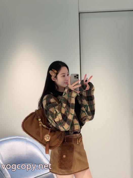 コートブランド 偽物 通販新色登場 絶対欲しい 2025年の秋冬に着たいMIUMIU_0_3