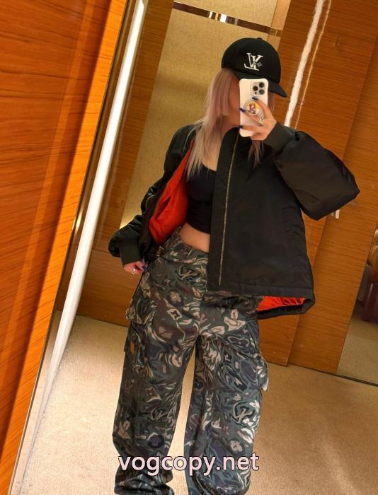 LOUIS VUITTONジャケットブランド 偽物限定生産品 大人フェミニン 品が良い_0_3