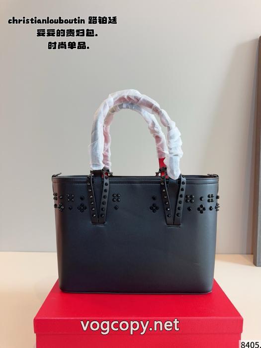 軽やかな印象 通気性が良い 2025新品入荷バッグChristian Louboutinコピー 品 ブランド_0_2