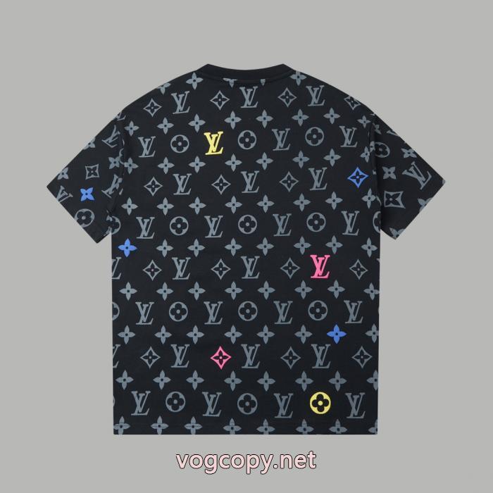 TシャツLOUIS VUITTON現代的な印象 欧米韓流/雑誌  超人気モデル入荷偽物 通販_0_1
