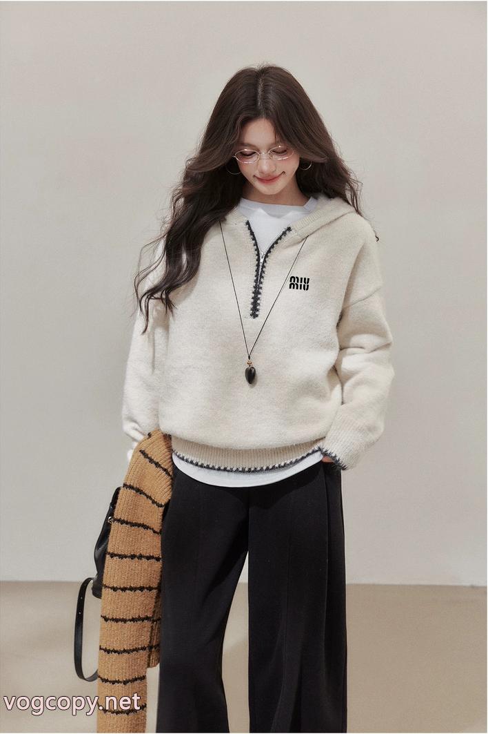MIUMIU偽 ブランド 通販格安*出品*新品 数量限定大得価 最近人気一番！セーター_0_3