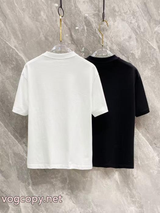 ブランド コピー 安心2025新品入荷 男女兼用 カジュアルもある絶妙な雰囲気LOUIS VUITTONTシャツ_0_3