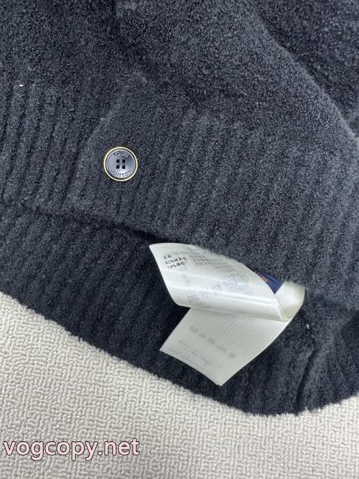 LOUIS VUITTONブランド 偽物ブームは再熱中 超激得品質保証 今年の秋冬は最安値ニットコート_0_1