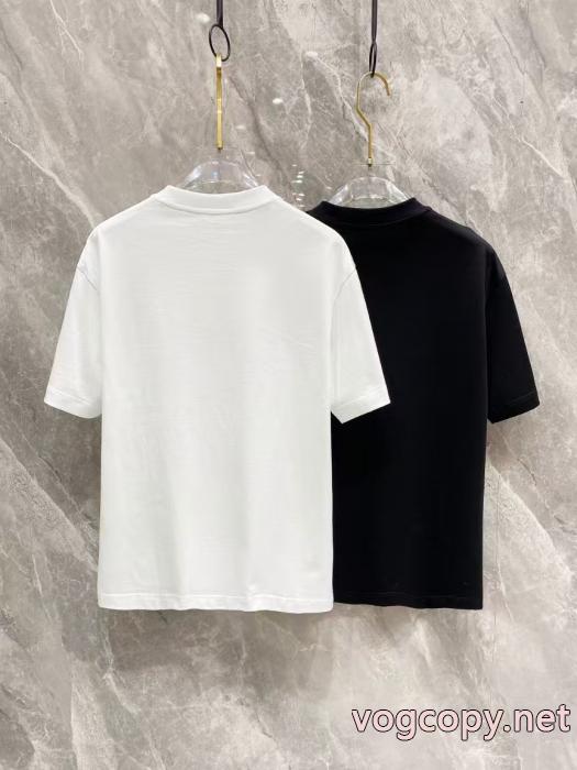 ブランドコピーBALENCIAGA人気商品登場 お洒落自在 新作大人気Tシャツ_0_4