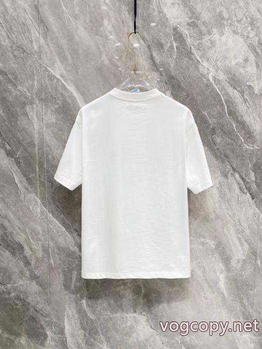 BURBERRY偽 ブランド 購入激安通販 ユニセックススタイル 数量限定HOTTシャツ_0_1