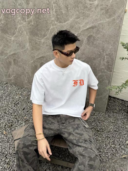Tシャツ大好評 人気激売れ新作 この冬は注目新作FENDIコピー ブランド_1_4