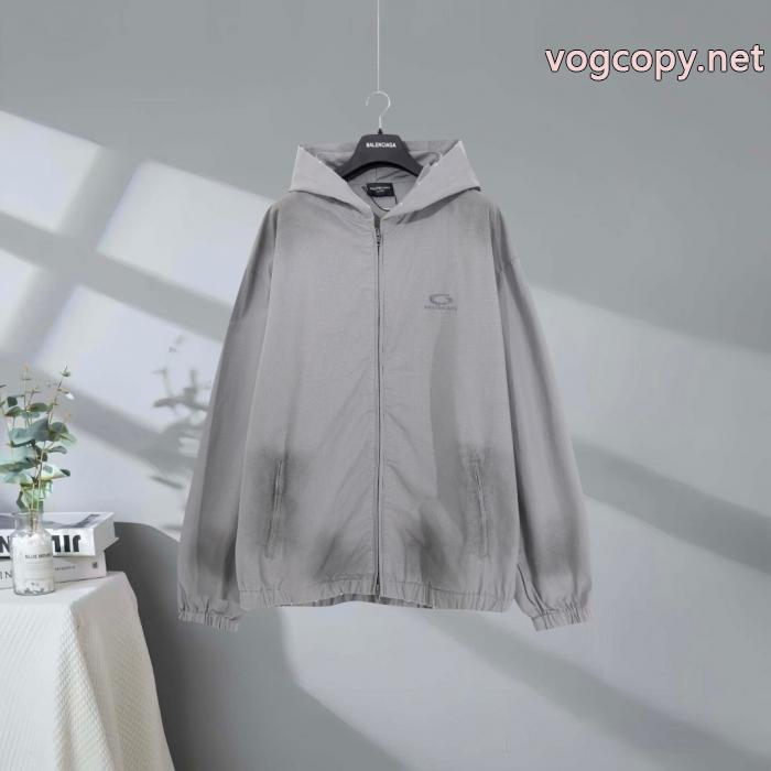 ブランド 通販主役級アイテム 注目の逸品 最安価格に挑戦中BALENCIAGAジャケット_0_0