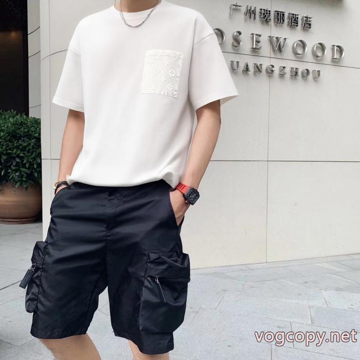 LOUIS VUITTON偽 ブランド 購入Tシャツ機能面抜群 2026新作登場 激安大特価得価_0_1