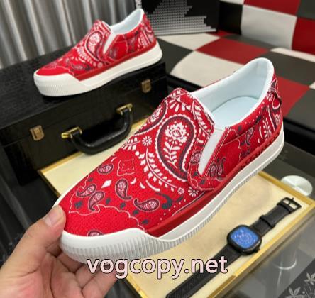 コピー 商品 通販&nbsp;&nbsp;&nbsp;&nbsp;スニーカー雑誌も街も人気アイテム オーバーサイズ 今っぽくDSQUARED2.._0_3