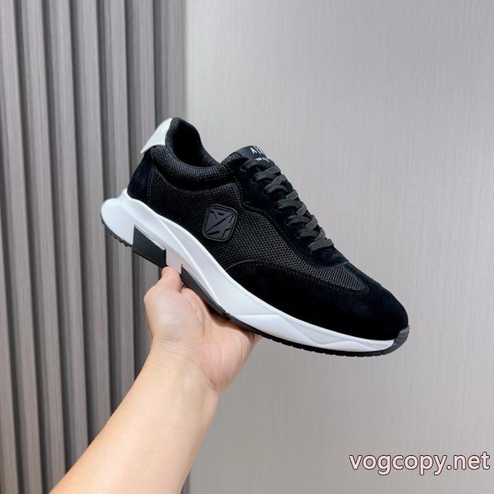 偽 ブランドARMANI&nbsp;&nbsp;&nbsp;&nbsp;スニーカーセールで嬉しい入荷 2026☆新色が登場！  お勧めの一品._0_1